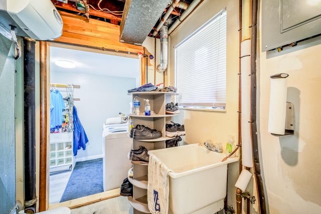 39001 Wade Road, Romulus, MI 48174