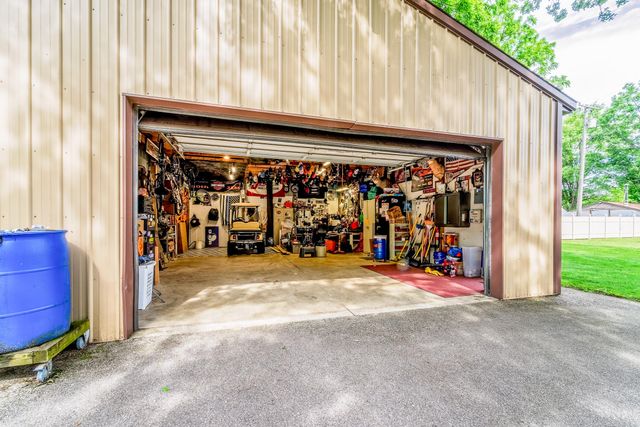 39001 Wade Road, Romulus, MI 48174