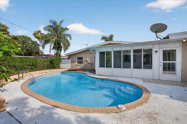 2239 DUNCAN DRIVE, Belleair Bluffs, FL 33770
