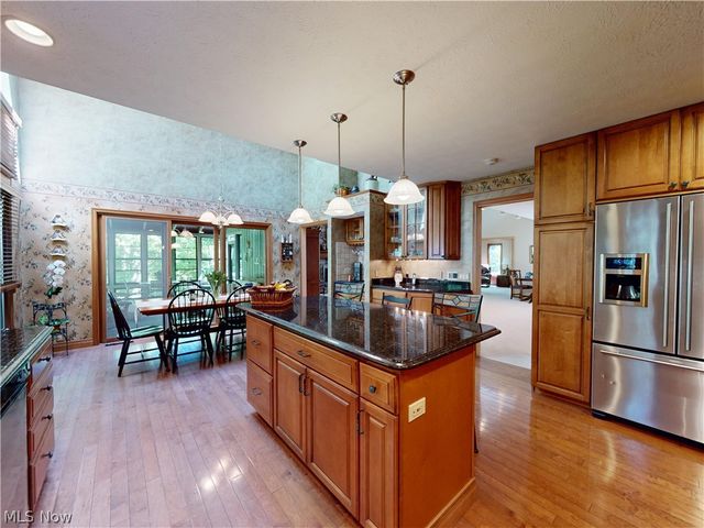 857 Hardwood Court, Mayfield Village, OH 44040