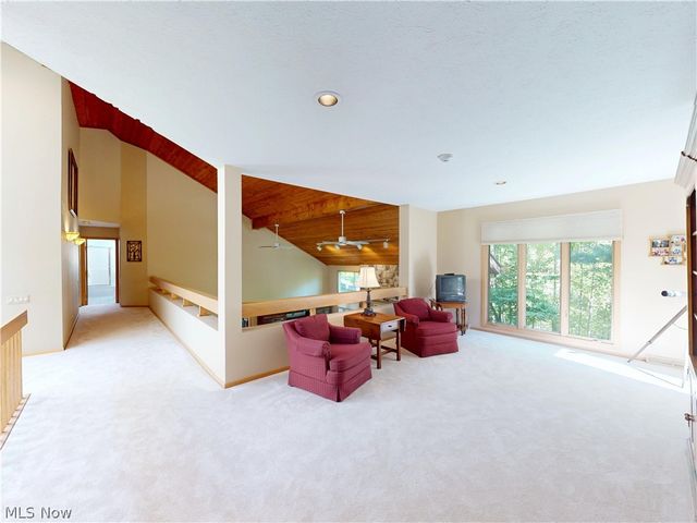 857 Hardwood Court, Mayfield Village, OH 44040