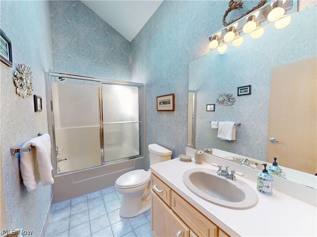 857 Hardwood Court, Mayfield Village, OH 44040