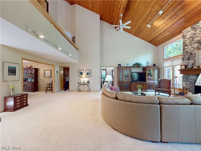 857 Hardwood Court, Mayfield Village, OH 44040