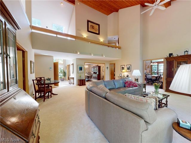 857 Hardwood Court, Mayfield Village, OH 44040