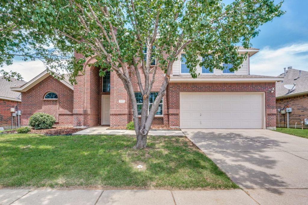 2601 Pinto Drive, Denton, TX 76210