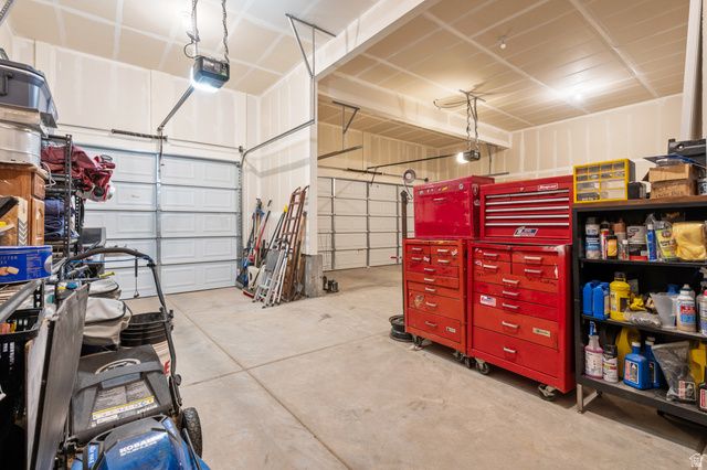 372 W WESTWOOD WAY, Santaquin, UT 84655