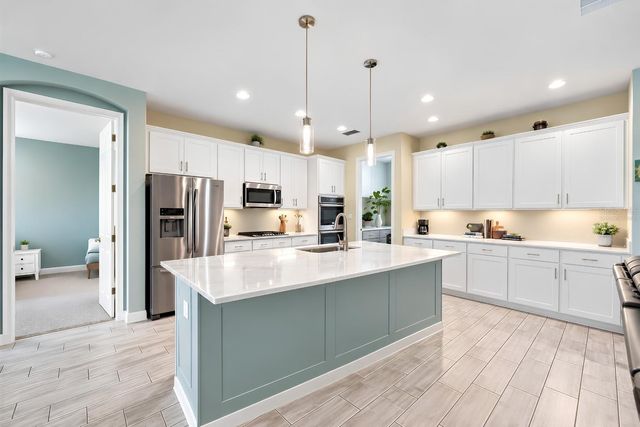4024 SALIDA DEL SOL DRIVE, Sun City Center, FL 33573