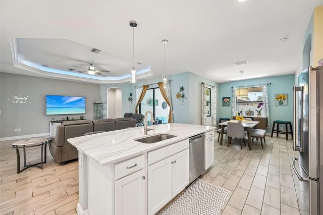 4024 SALIDA DEL SOL DRIVE, Sun City Center, FL 33573