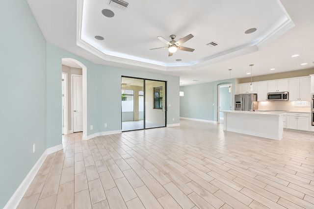 4024 SALIDA DEL SOL DRIVE, Sun City Center, FL 33573