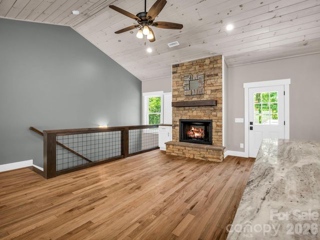 38 Scenic View Drive, Hendersonville, NC 28792