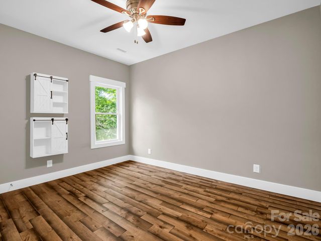 38 Scenic View Drive, Hendersonville, NC 28792