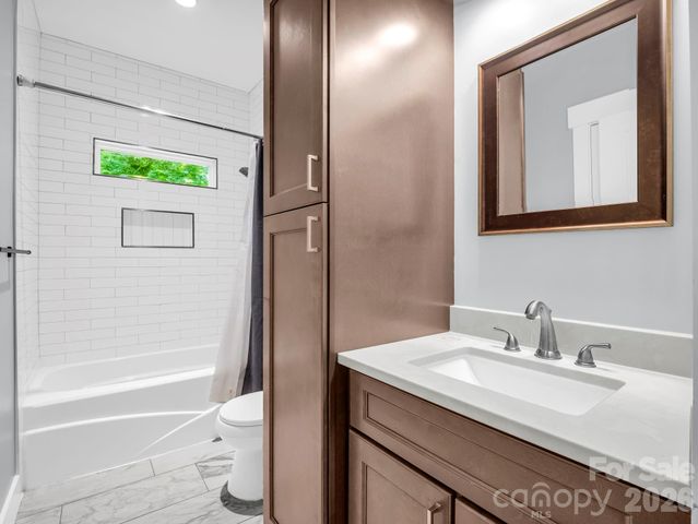 38 Scenic View Drive, Hendersonville, NC 28792