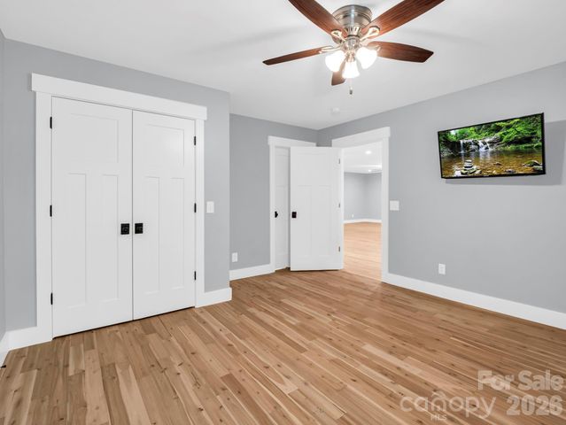 38 Scenic View Drive, Hendersonville, NC 28792