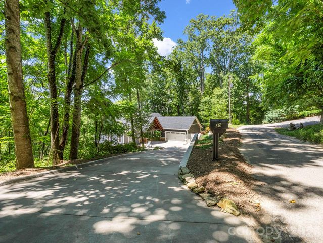 38 Scenic View Drive, Hendersonville, NC 28792