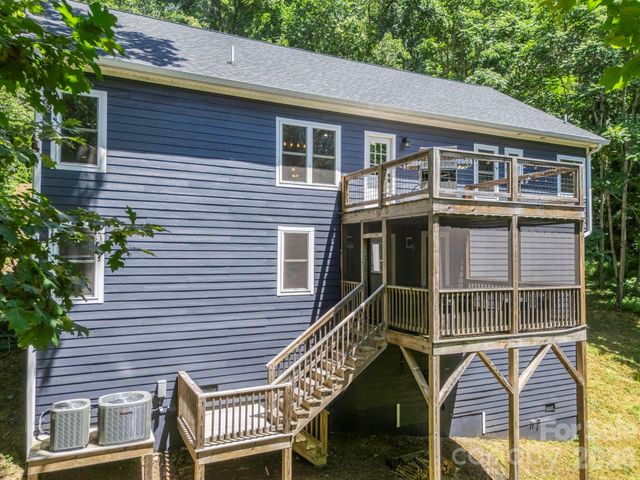 38 Scenic View Drive, Hendersonville, NC 28792