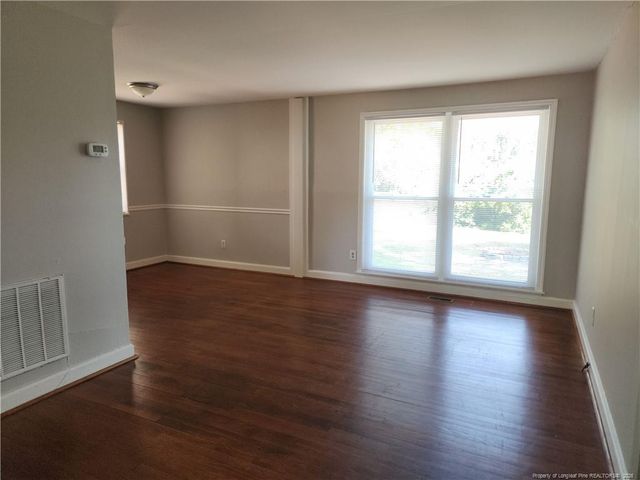 469 McBain Drive, Fayetteville, NC 28303