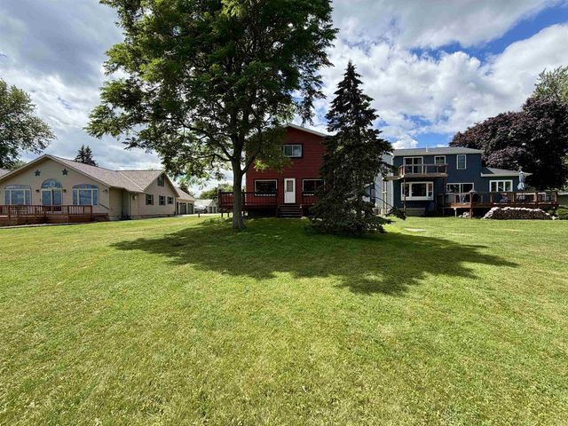 N8183 LAKESHORE DRIVE, Fond Du Lac, WI 54937