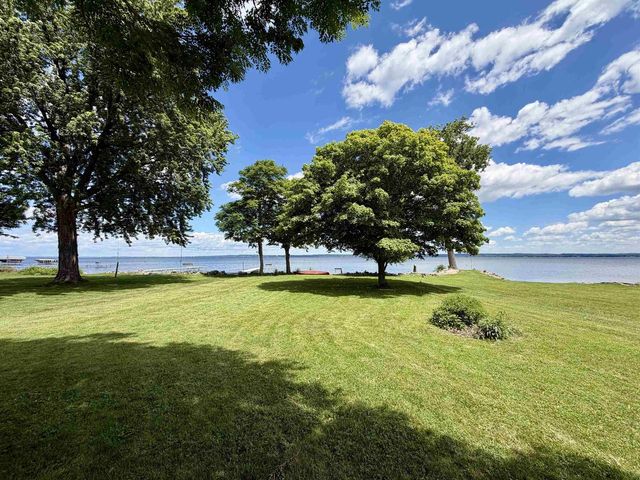 N8183 LAKESHORE DRIVE, Fond Du Lac, WI 54937