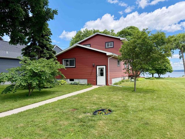N8183 LAKESHORE DRIVE, Fond Du Lac, WI 54937