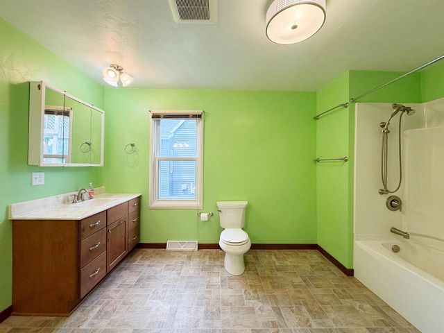 N8183 LAKESHORE DRIVE, Fond Du Lac, WI 54937
