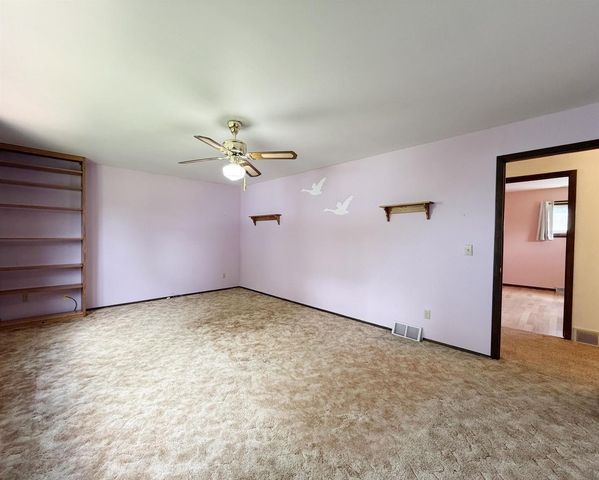 N8183 LAKESHORE DRIVE, Fond Du Lac, WI 54937