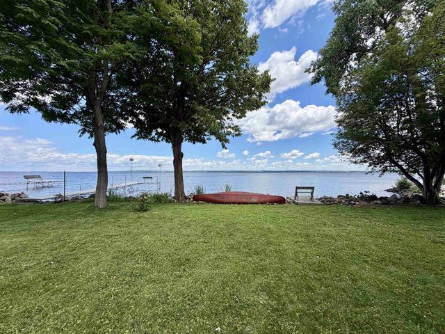 N8183 LAKESHORE DRIVE, Fond Du Lac, WI 54937