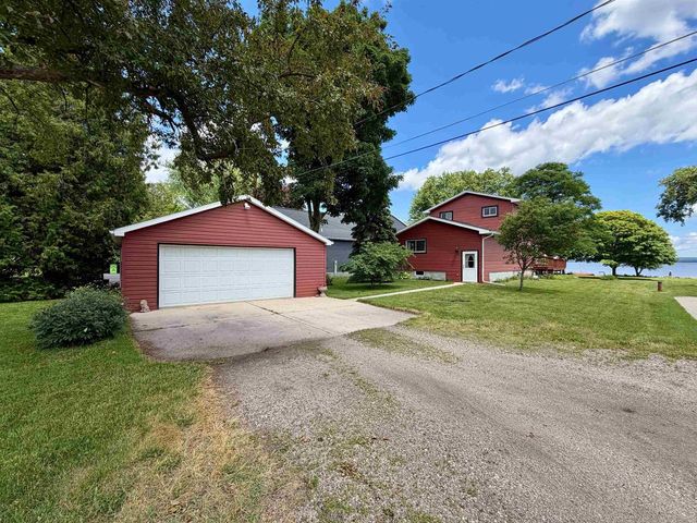 N8183 LAKESHORE DRIVE, Fond Du Lac, WI 54937