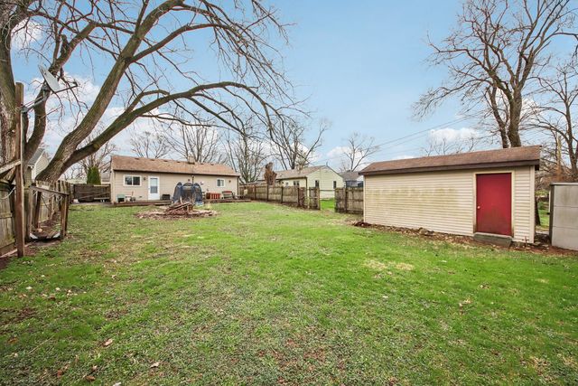 65 Della Street, Crystal Lake, IL 60014