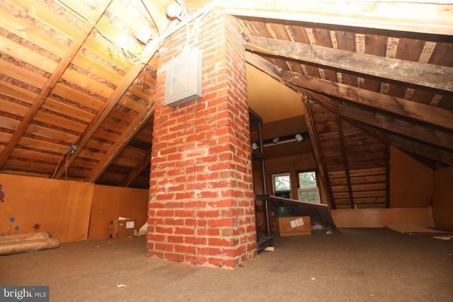 3 HIGH ST, Brookeville, MD 20833