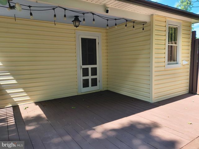 3 HIGH ST, Brookeville, MD 20833