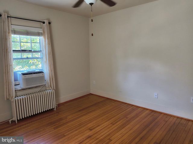 3 HIGH ST, Brookeville, MD 20833