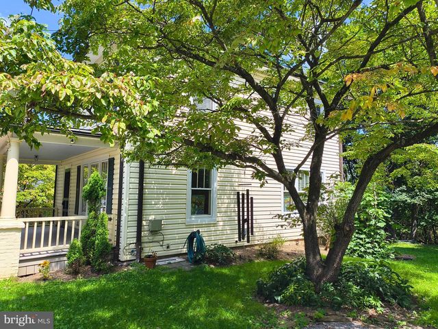 3 HIGH ST, Brookeville, MD 20833