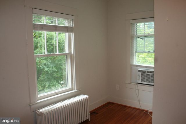 3 HIGH ST, Brookeville, MD 20833