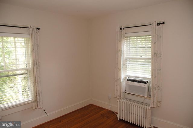 3 HIGH ST, Brookeville, MD 20833