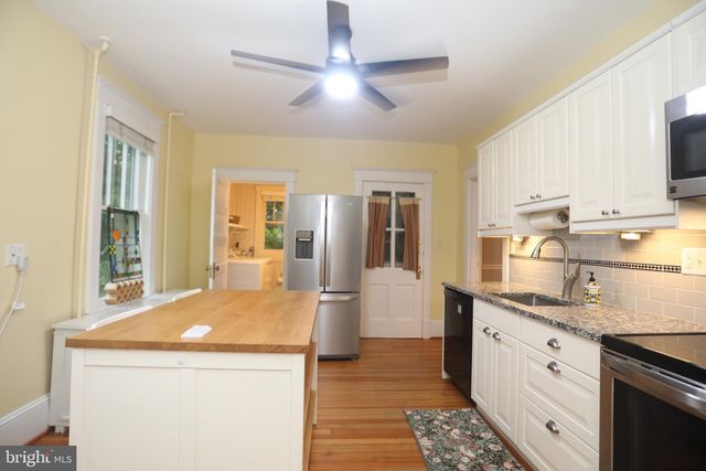3 HIGH ST, Brookeville, MD 20833
