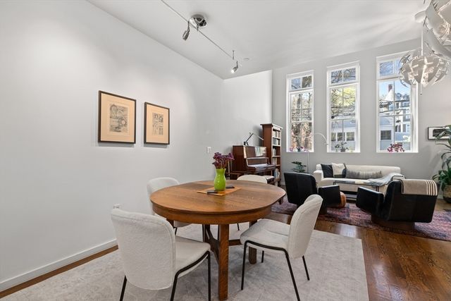 68 Seaverns Ave A, Boston, MA 02130