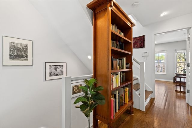 68 Seaverns Ave A, Boston, MA 02130