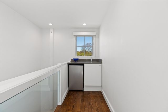 68 Seaverns Ave A, Boston, MA 02130