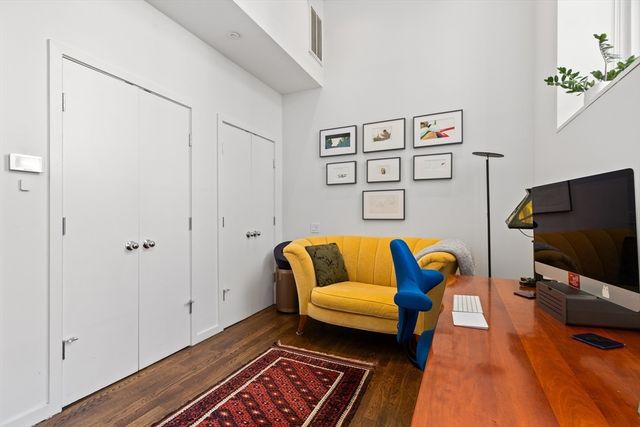 68 Seaverns Ave A, Boston, MA 02130