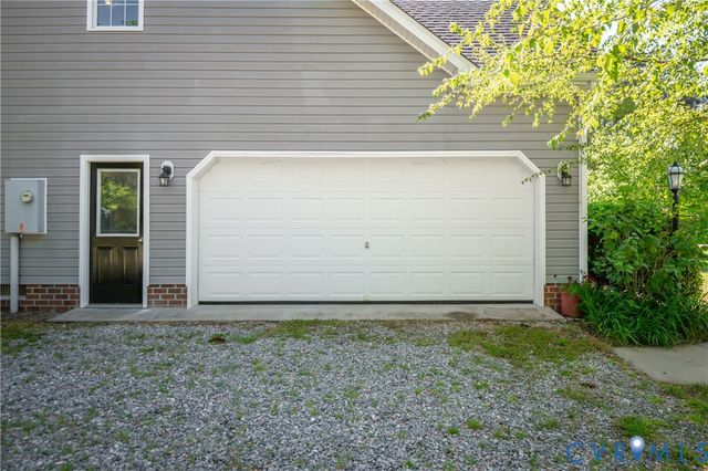 6325 Walnut Tree Dr, Powhatan, VA 23139