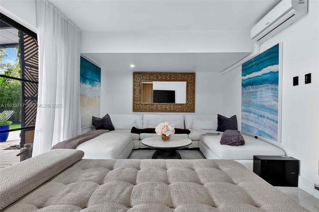 800 NE 97th St 0, Miami Shores, FL 33138