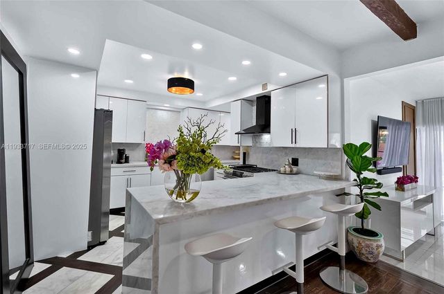 800 NE 97th St 0, Miami Shores, FL 33138