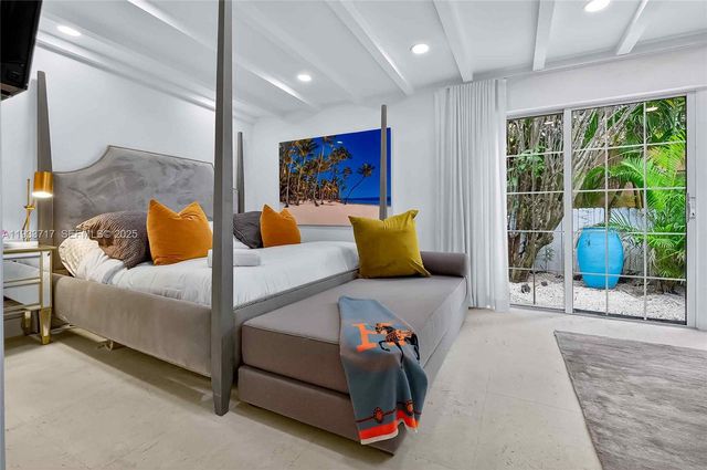 800 NE 97th St 0, Miami Shores, FL 33138