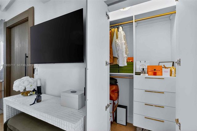 800 NE 97th St 0, Miami Shores, FL 33138