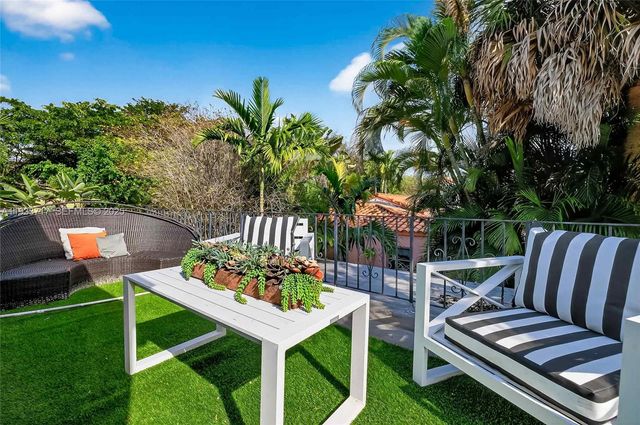 800 NE 97th St 0, Miami Shores, FL 33138