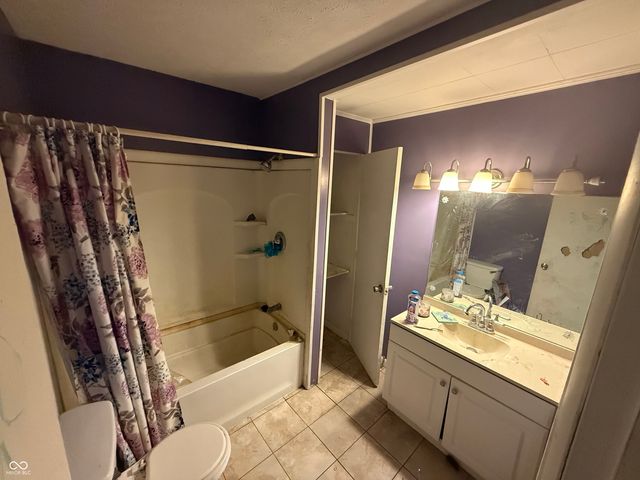 2004 E Wheeler Avenue, Terre Haute, IN 47802