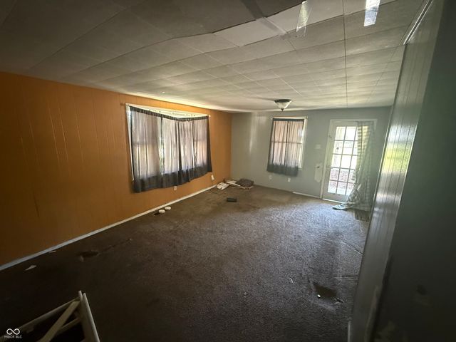 2004 E Wheeler Avenue, Terre Haute, IN 47802