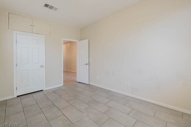 5392 Jade Crystal Avenue, Las Vegas, NV 89146