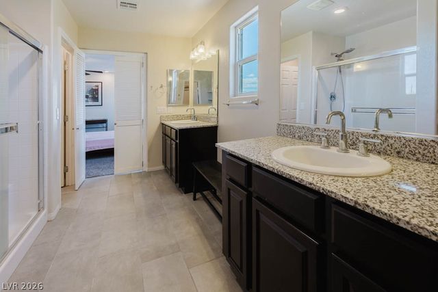 5392 Jade Crystal Avenue, Las Vegas, NV 89146