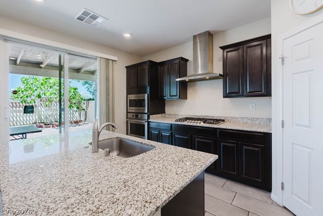 5392 Jade Crystal Avenue, Las Vegas, NV 89146